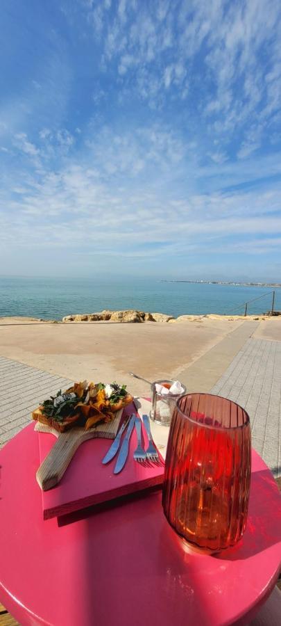 Aparthotel Inter2: New Self-Check-In Apartments with Garage Salou Exterior photo